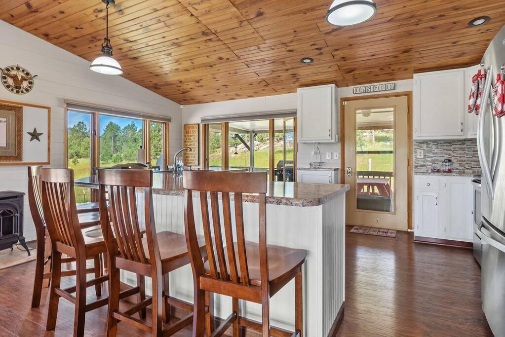 Papa'S Place On Willow Creek Custer Exteriér fotografie